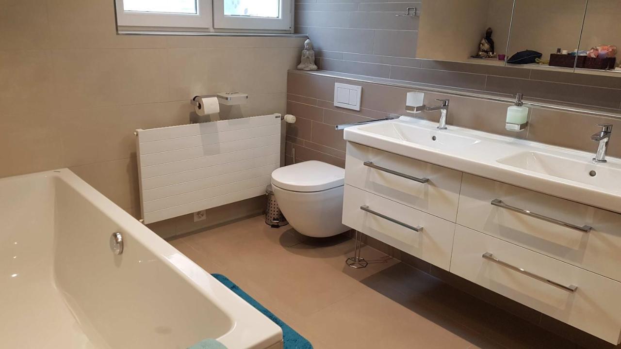 Ahornwohnung, Ruhige Lage, Naehe Bahnhof Und Zentrum 부크스 외부 사진